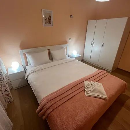 Apartamento уютен тристаен Sófia